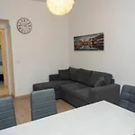 Apartment Colli 3M Metro