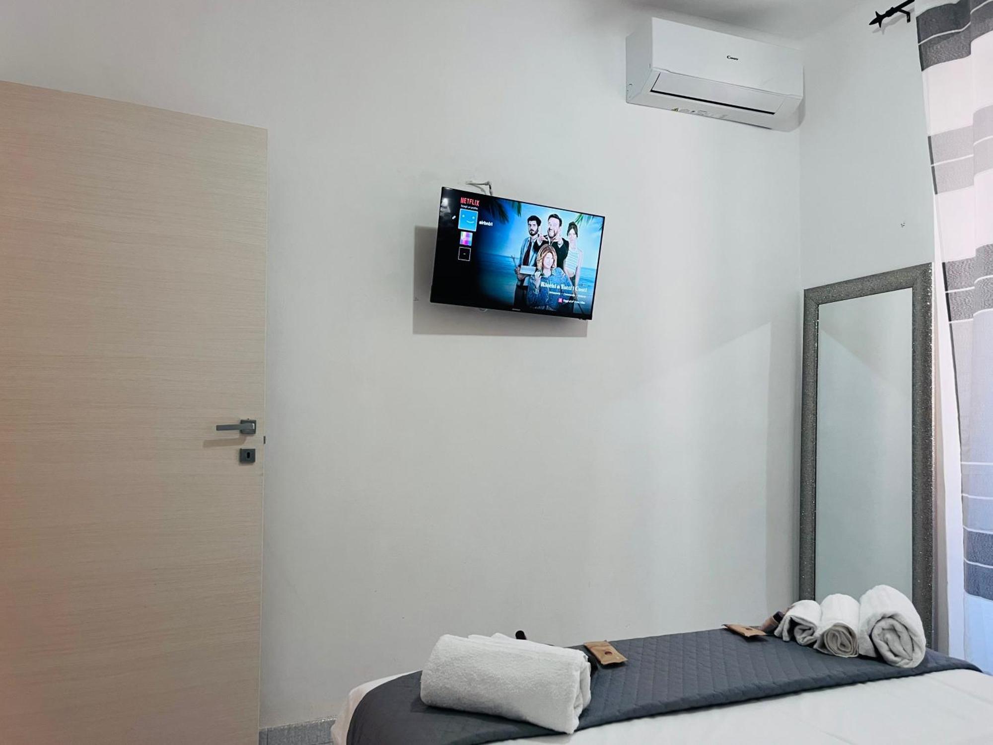 Colli 3m Metro Apartment *
