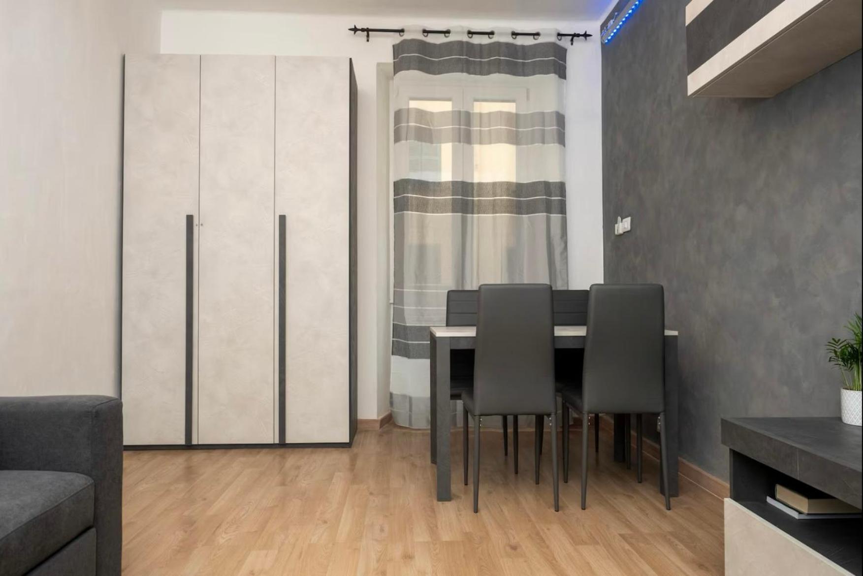 Colli 3m Metro Apartment Rom